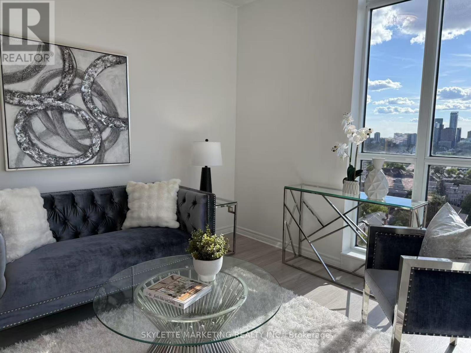 Photo 8 of 1315 2885 Bayview Avenue, Toronto ON