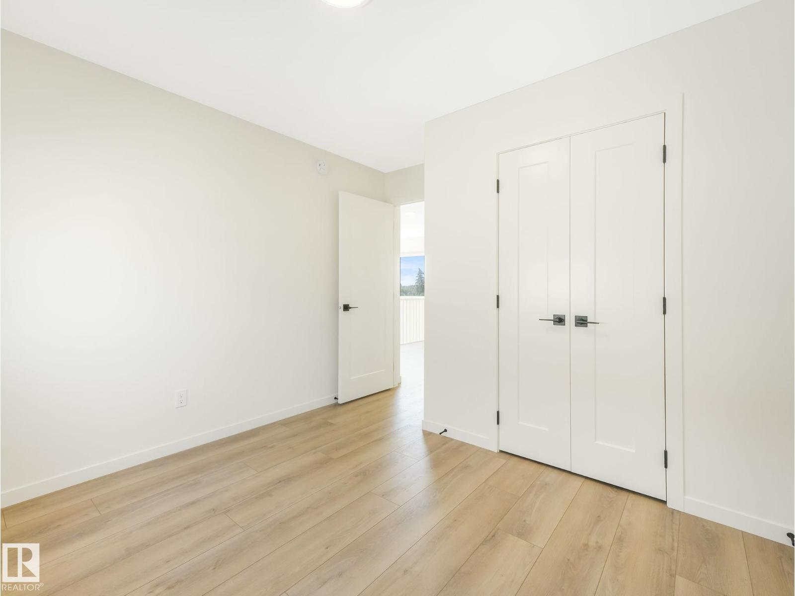 Photo 33 of 2211 158 St Sw, Edmonton AB