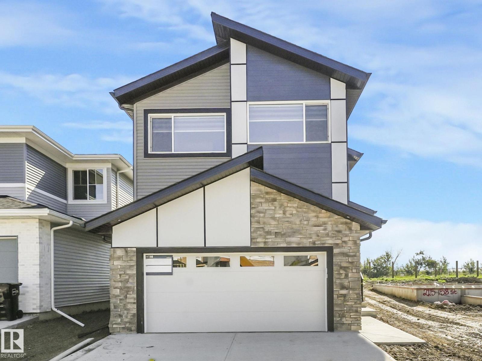 Photo 1 of 2211 158 St Sw, Edmonton AB