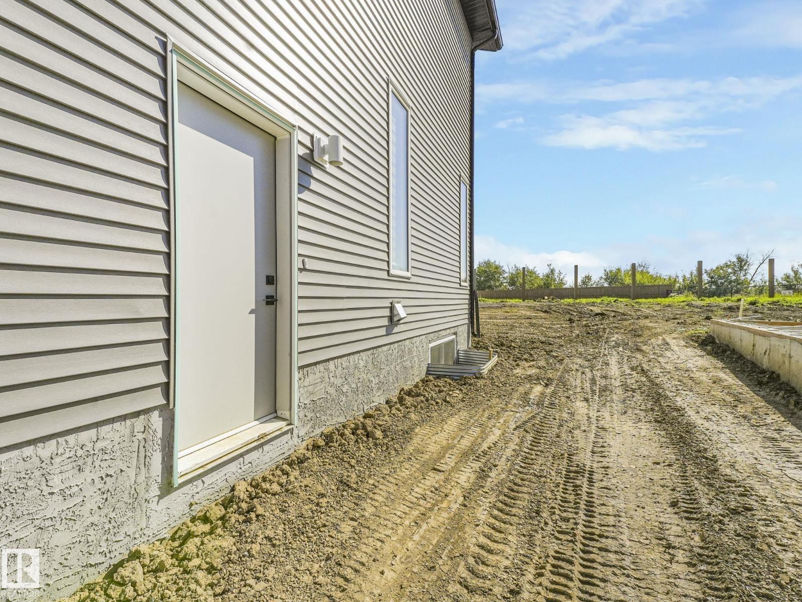 Photo 69 of 2211 158 St Sw, Edmonton AB