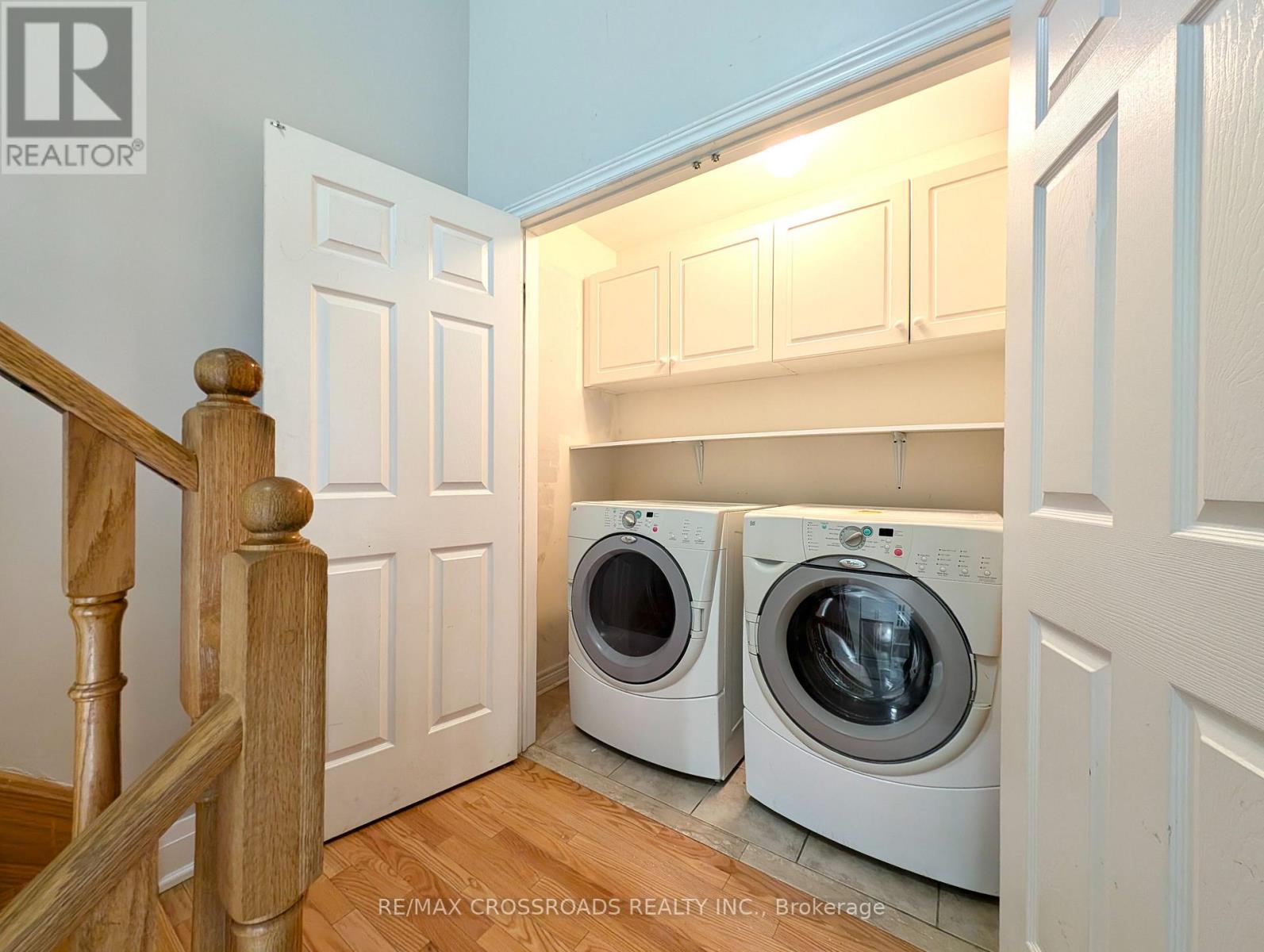 Photo 6 of Main 37 Pamgrey Road, Markham ON
