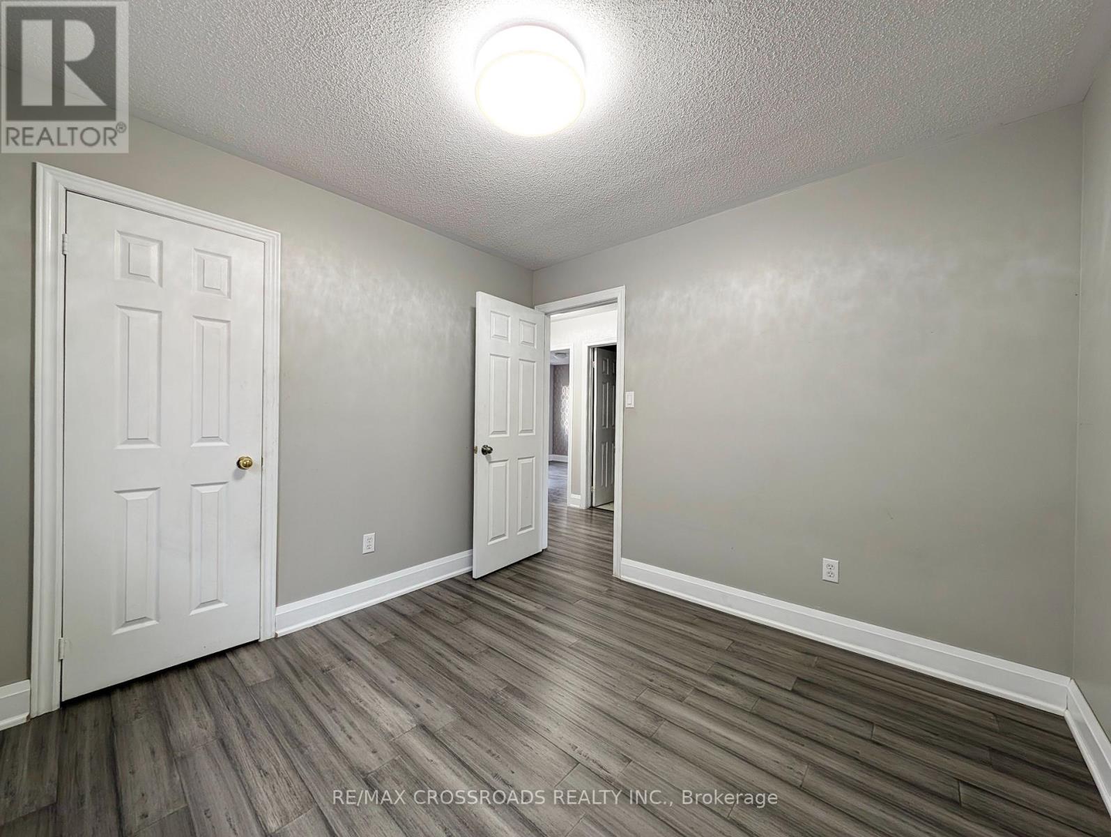 Photo 3 of Main 37 Pamgrey Road, Markham ON