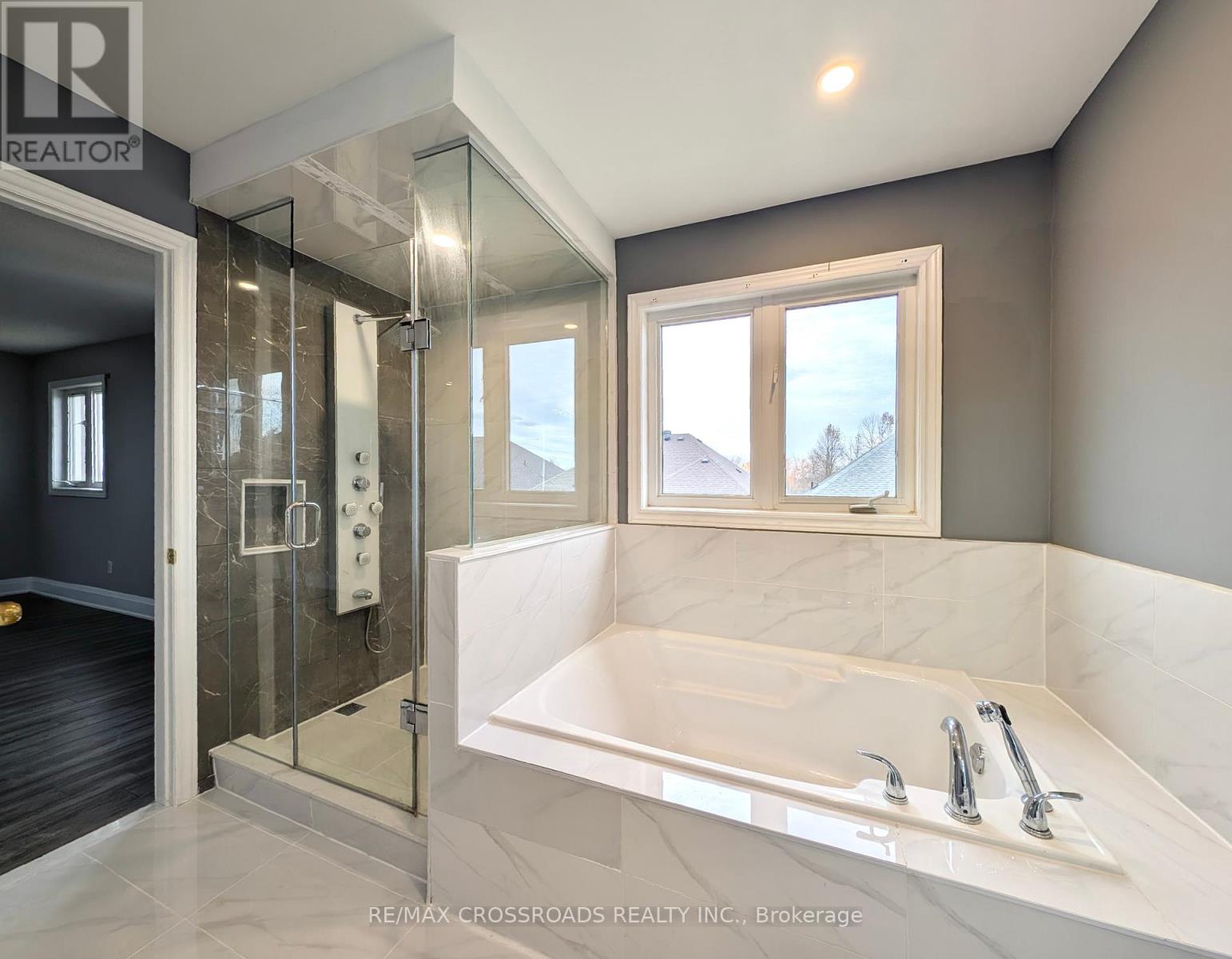 Photo 13 of Main 37 Pamgrey Road, Markham ON
