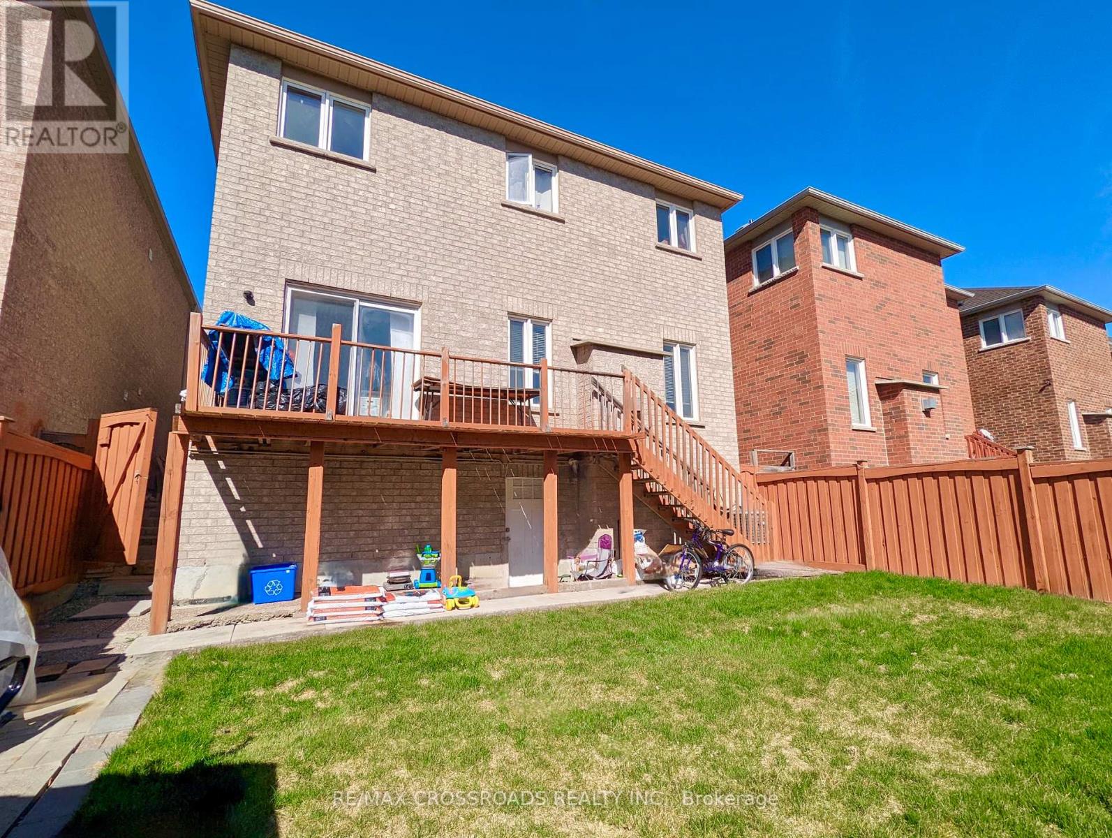 Photo 14 of Main 37 Pamgrey Road, Markham ON