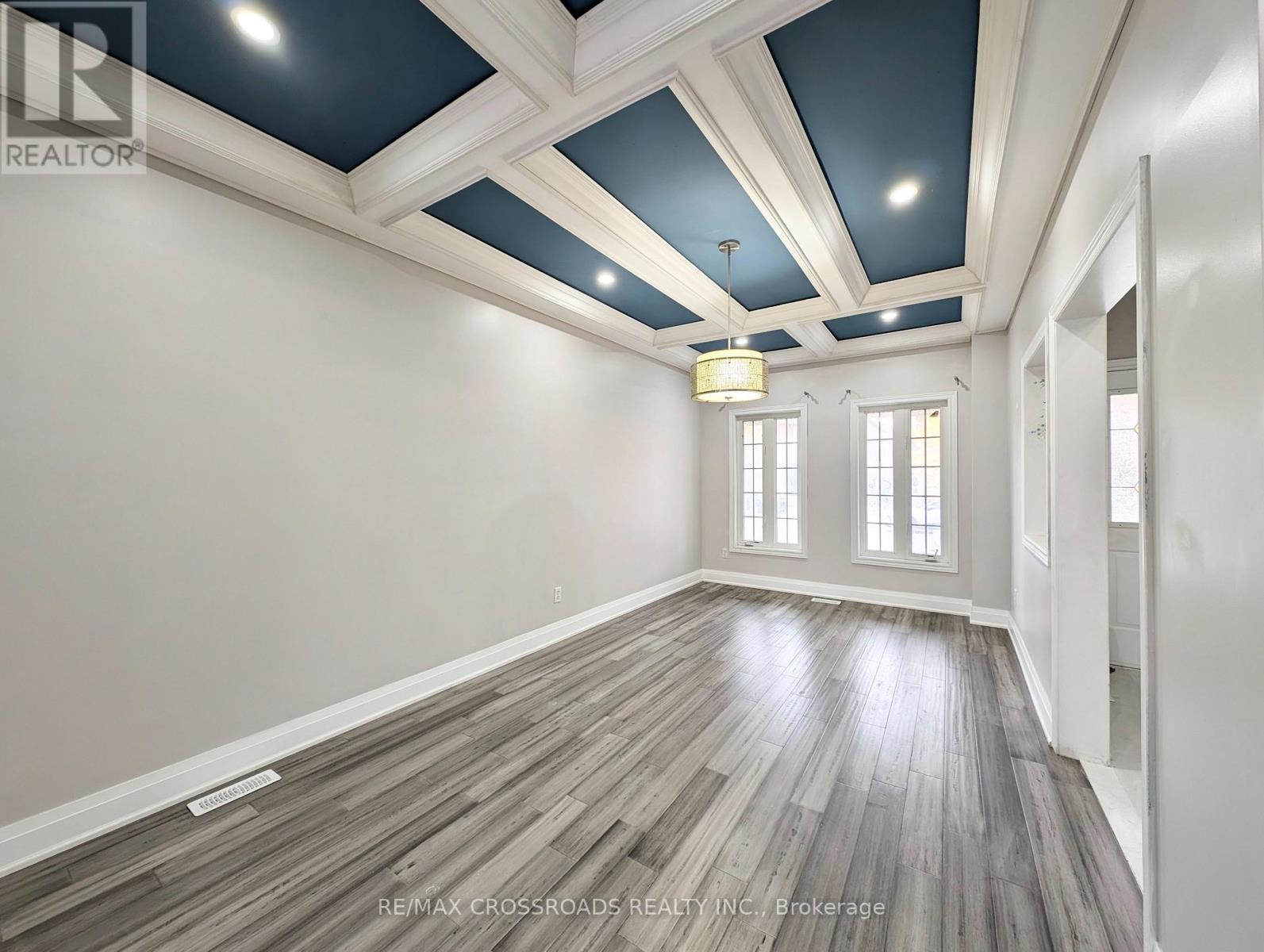 Photo 19 of Main 37 Pamgrey Road, Markham ON
