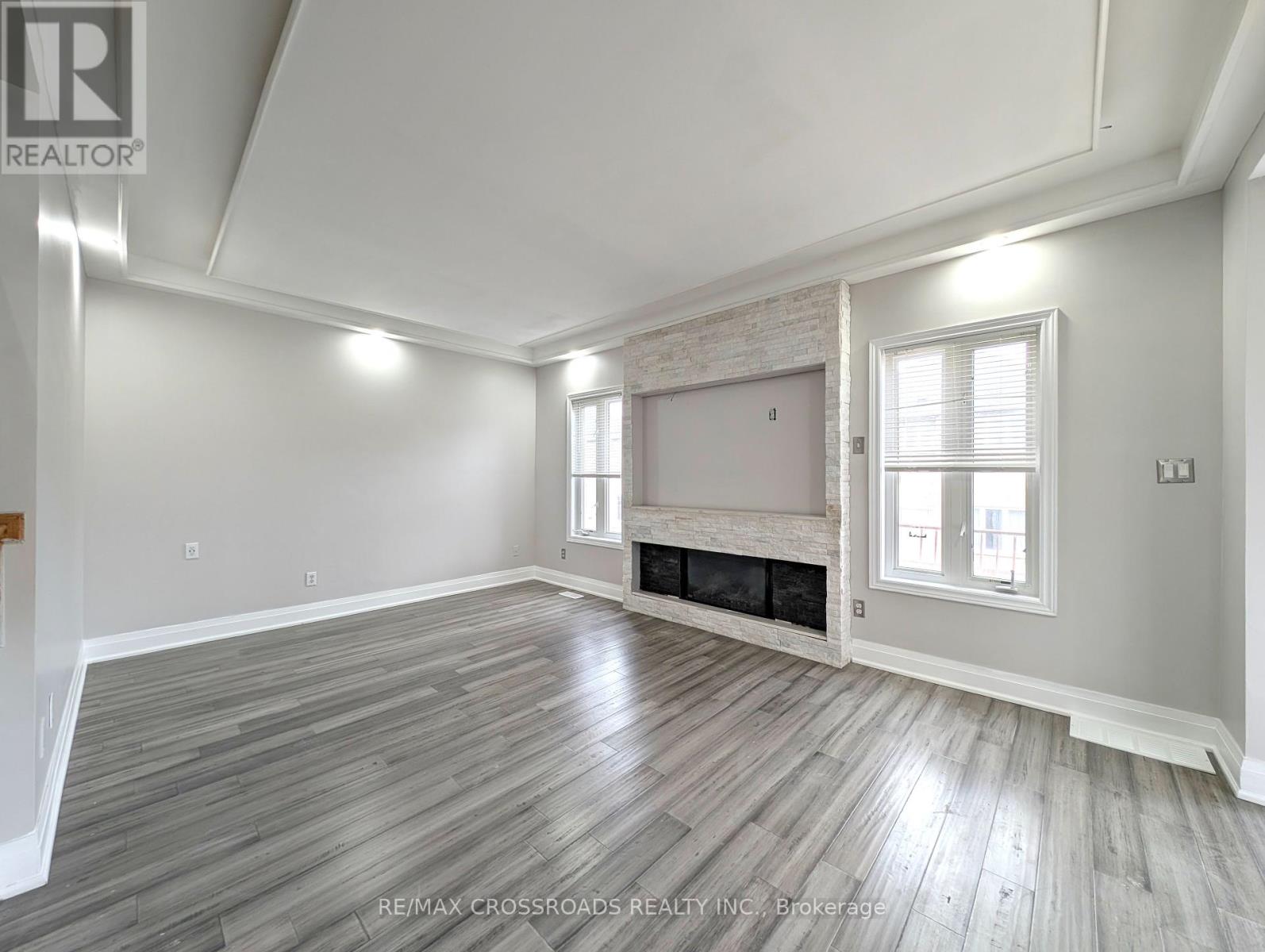 Photo 22 of Main 37 Pamgrey Road, Markham ON