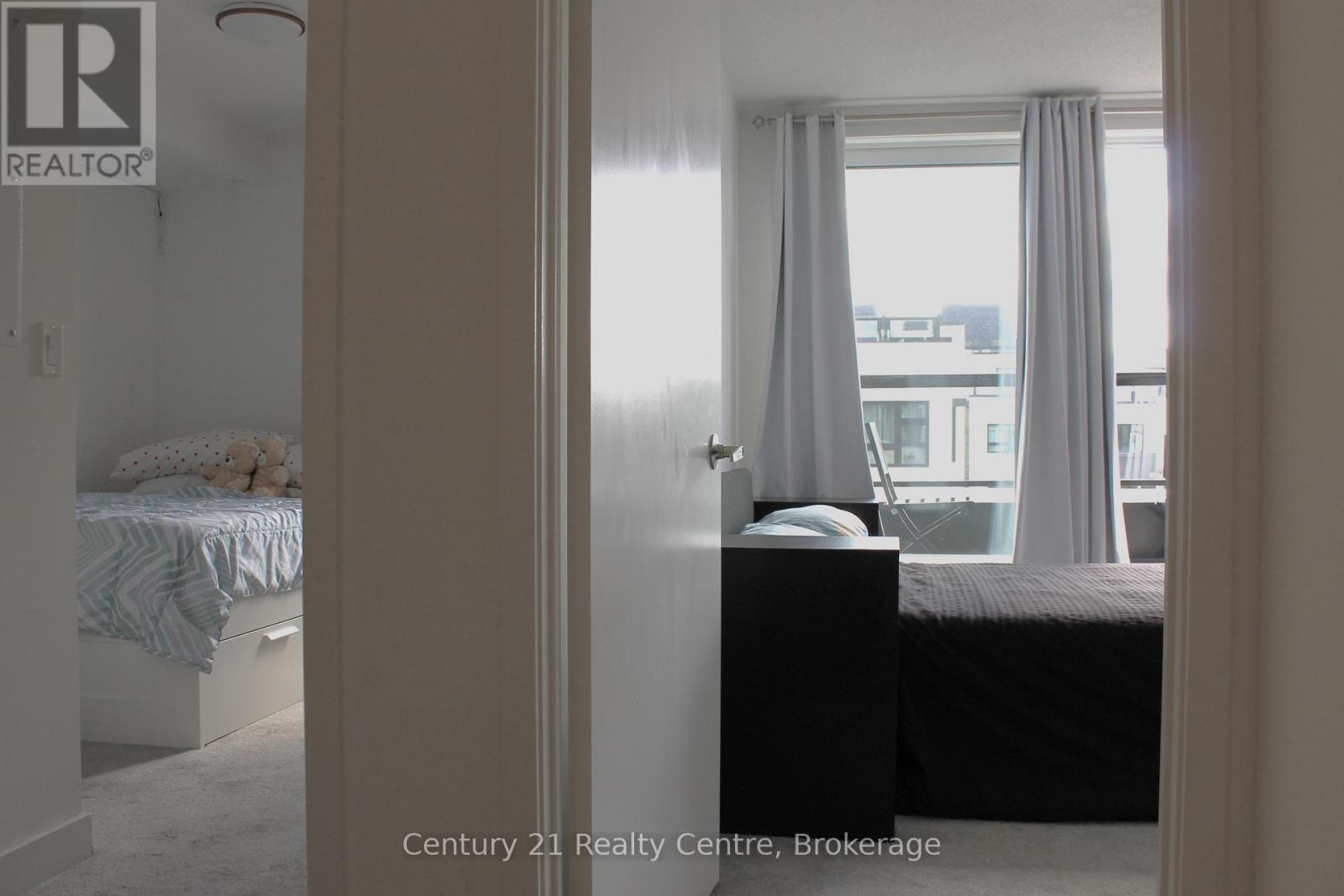Photo 6 of 507 1127 Cooke Boulevard Boulevard, Burlington ON
