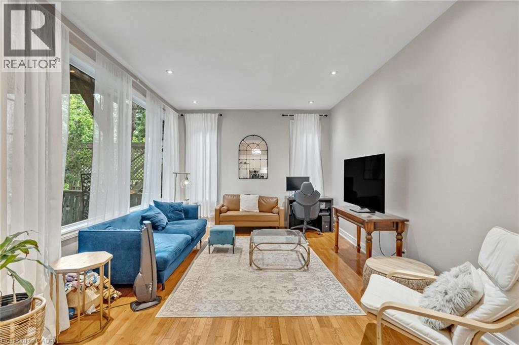 Photo 28 of 15 Fairmount Avenue, Hamilton ON