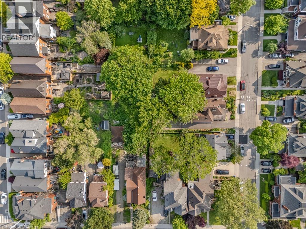 Photo 9 of 15 Fairmount Avenue, Hamilton ON