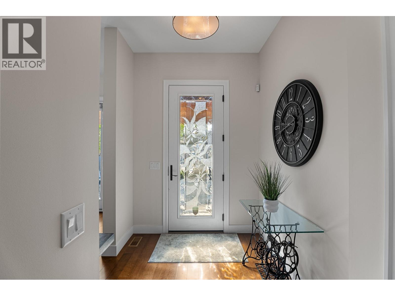 Photo 8 of 508 Pointe Place, Kamloops BC