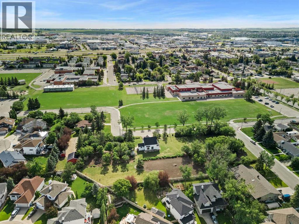 Photo 9 of 108 Jensen Drive Ne, Airdrie AB