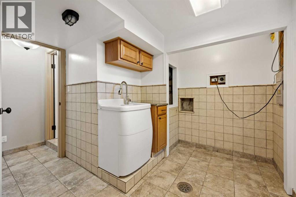 Photo 10 of 108 Jensen Drive Ne, Airdrie AB