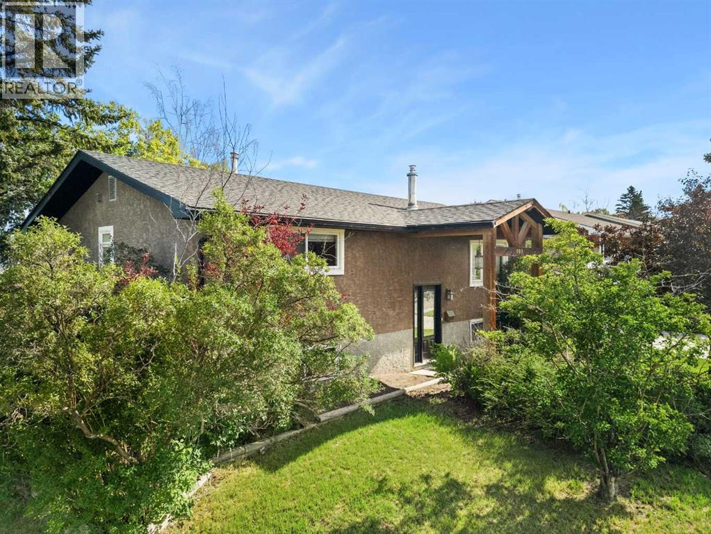 Photo 4 of 108 Jensen Drive Ne, Airdrie AB