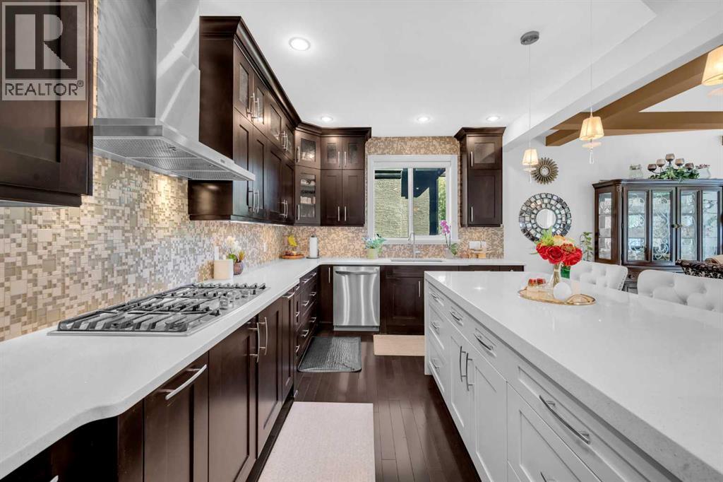 Photo 1 of 56 Rockyvale Green Nw, Calgary AB