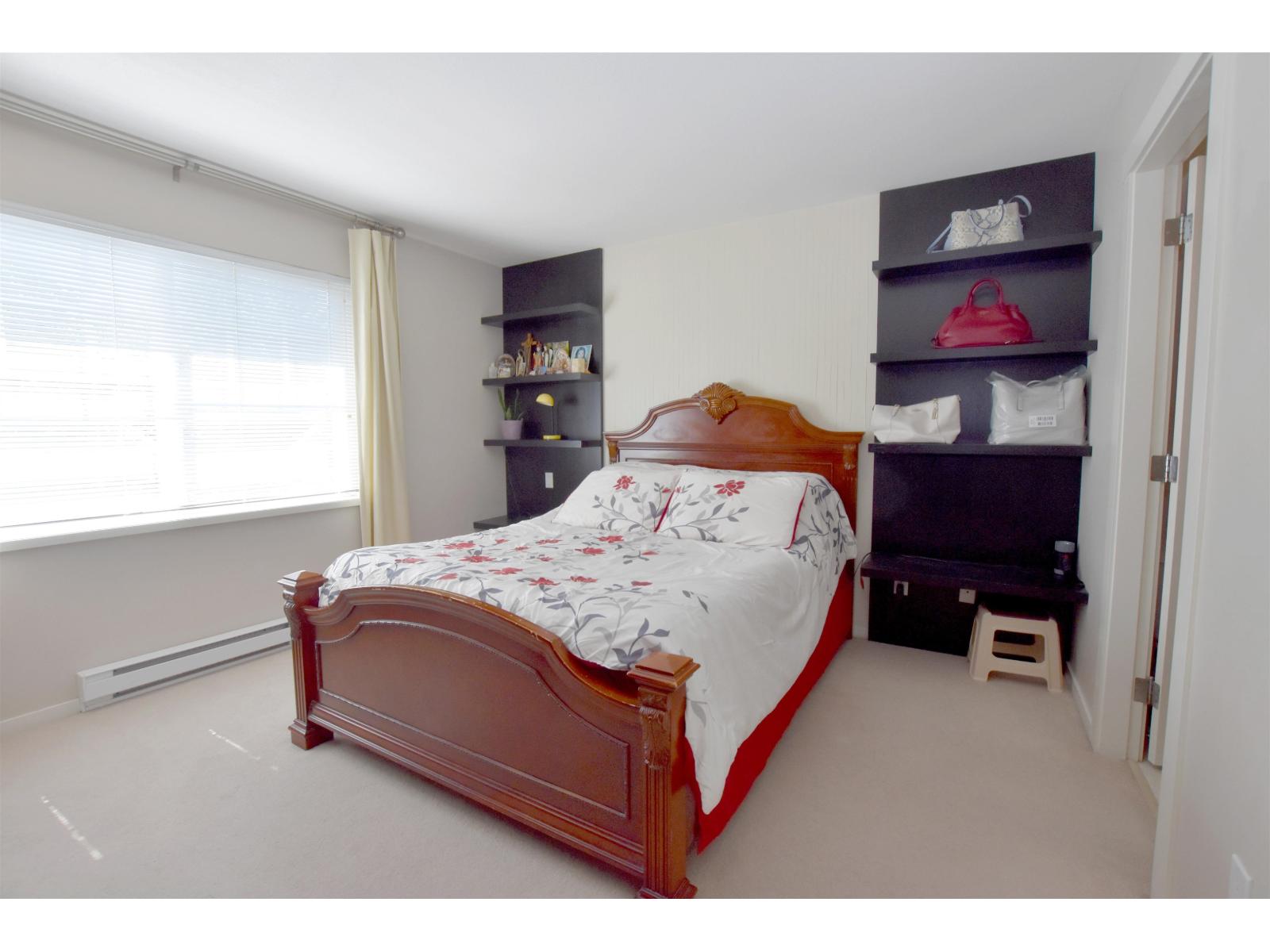 Photo 9 of 34 18983 72 A Avenue, Surrey BC