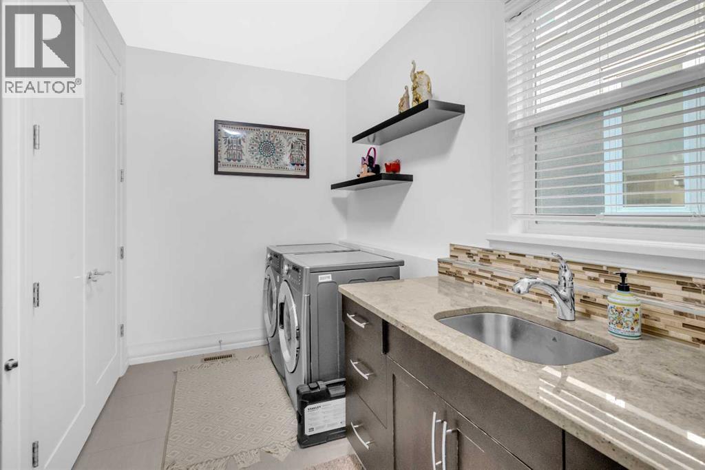 Photo 11 of 56 Rockyvale Green Nw, Calgary AB
