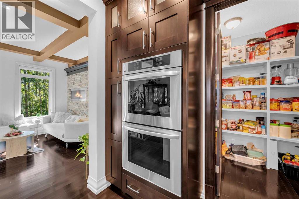 Photo 4 of 56 Rockyvale Green Nw, Calgary AB