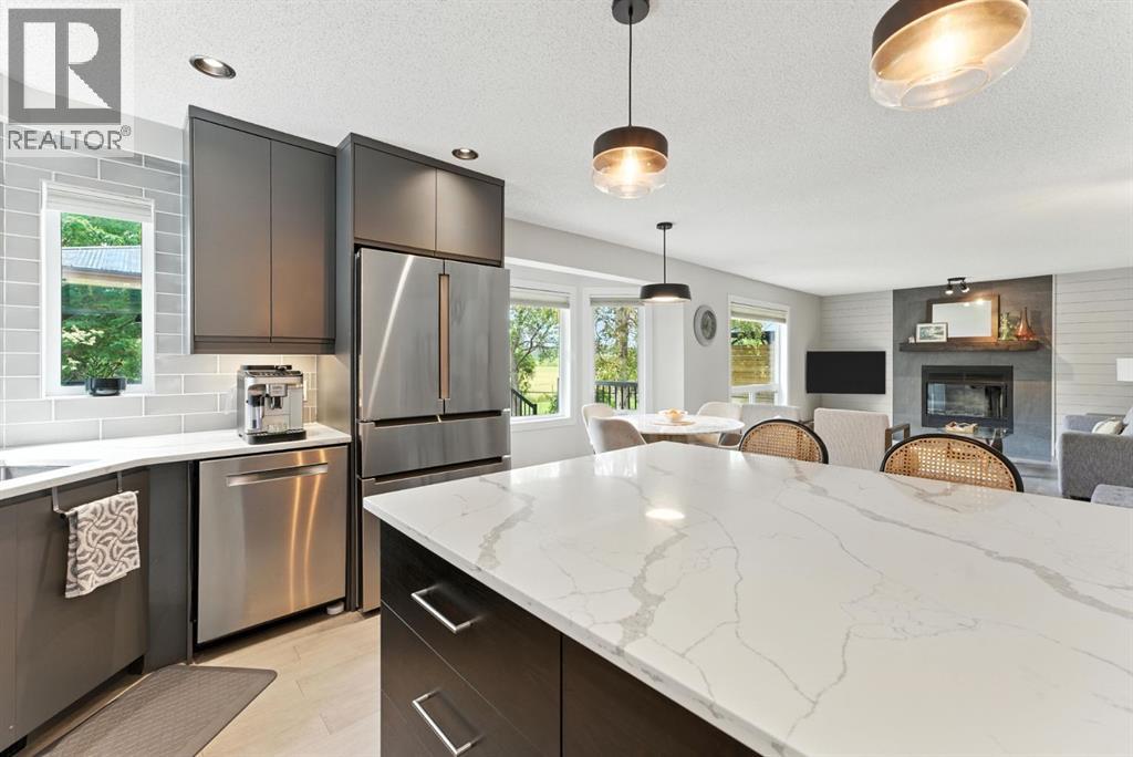 Photo 18 of 29 Douglasbank Way Se, Calgary AB