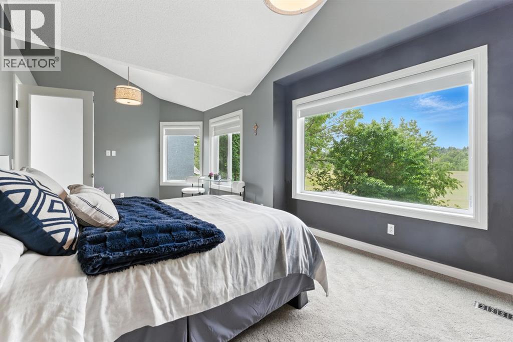 Photo 15 of 29 Douglasbank Way Se, Calgary AB