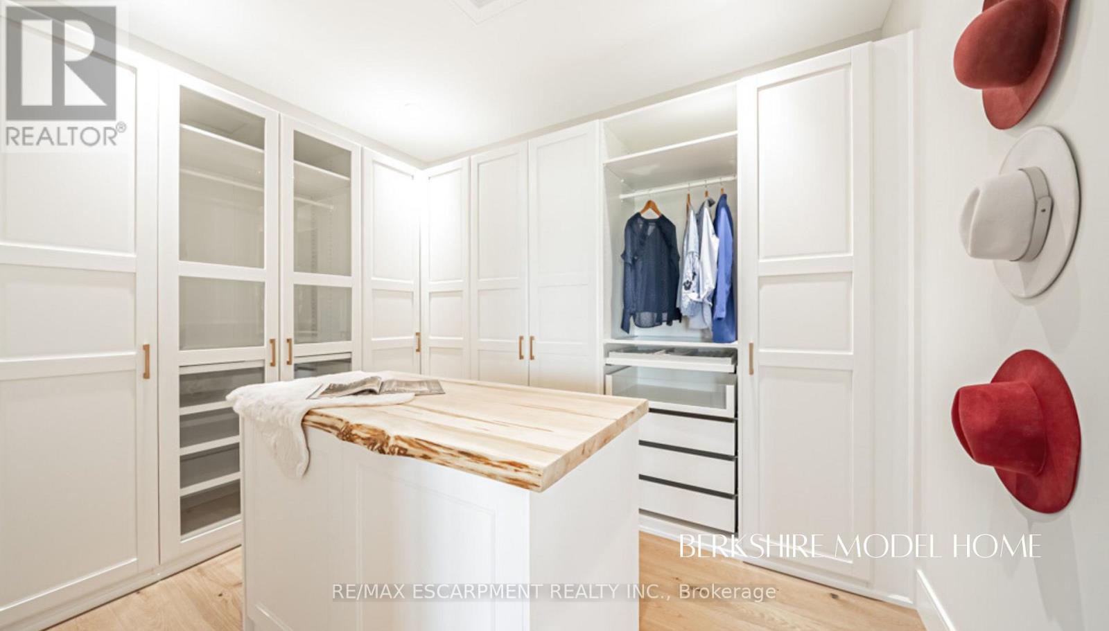 Photo 1 of 419 Masters Drive, Woodstock ON