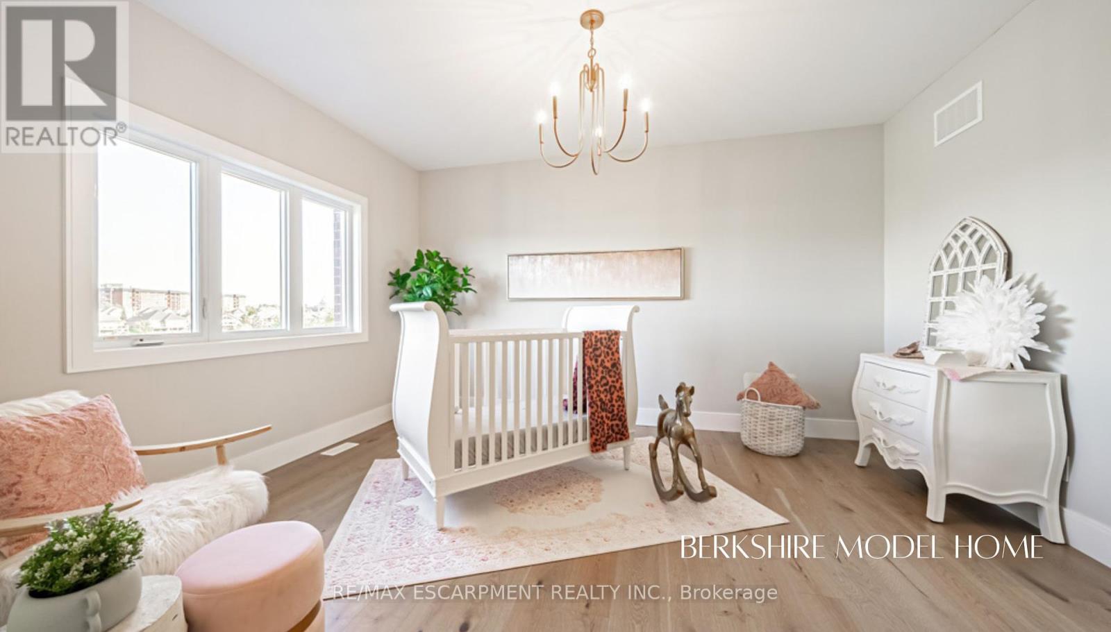 Photo 10 of 419 Masters Drive, Woodstock ON