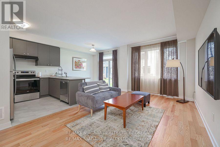 Photo 16 of 77 Keelson Street, Welland ON