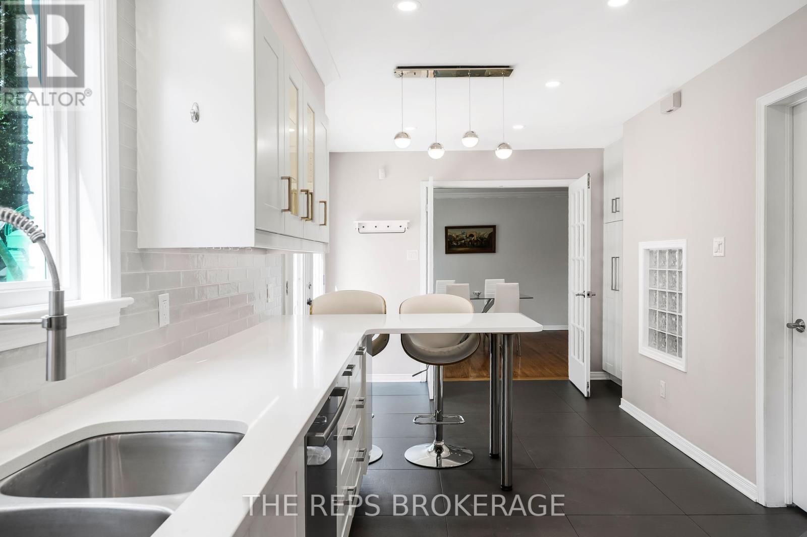 Photo 10 of 3062 Upper Otterson Place, Ottawa ON