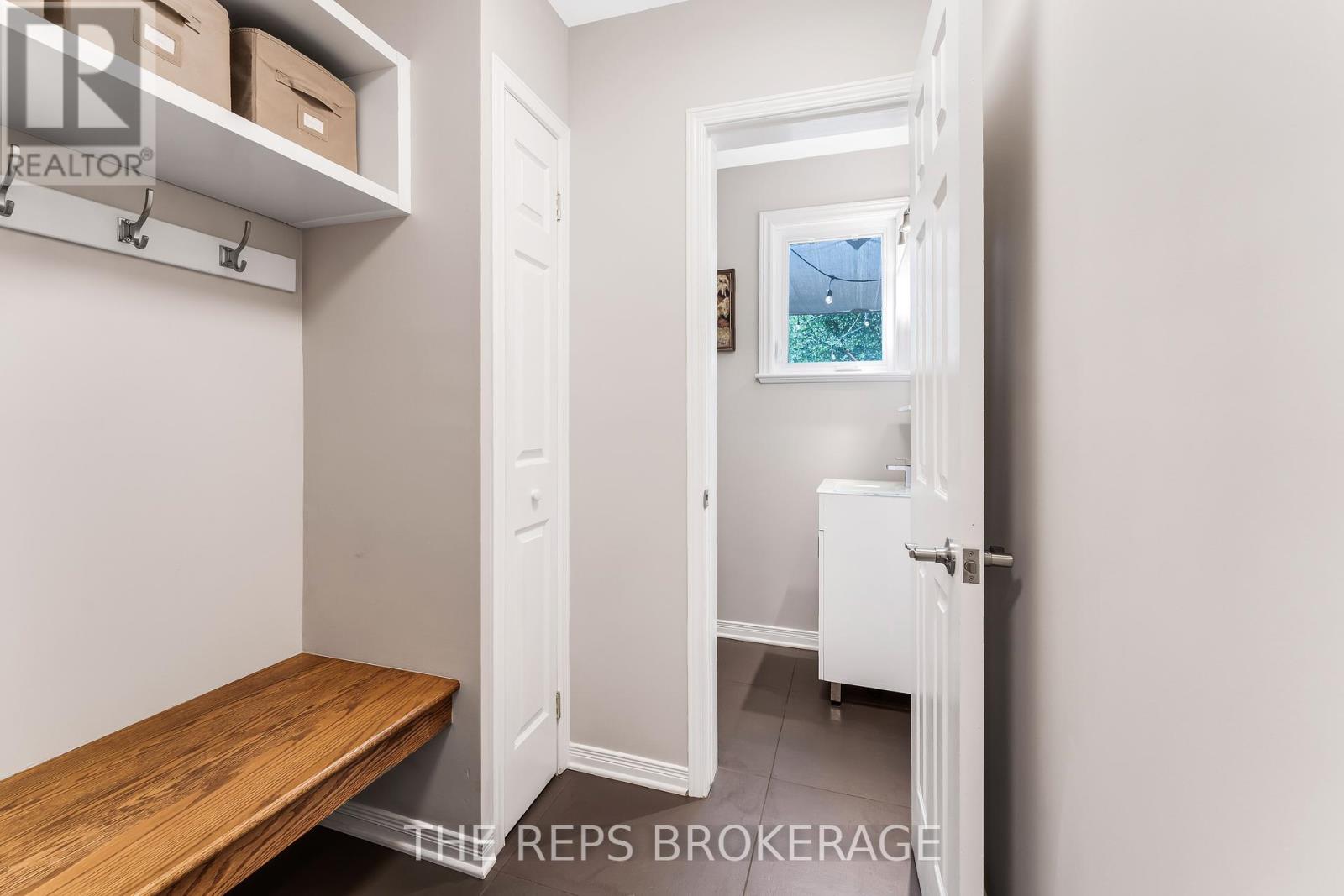 Photo 7 of 3062 Upper Otterson Place, Ottawa ON
