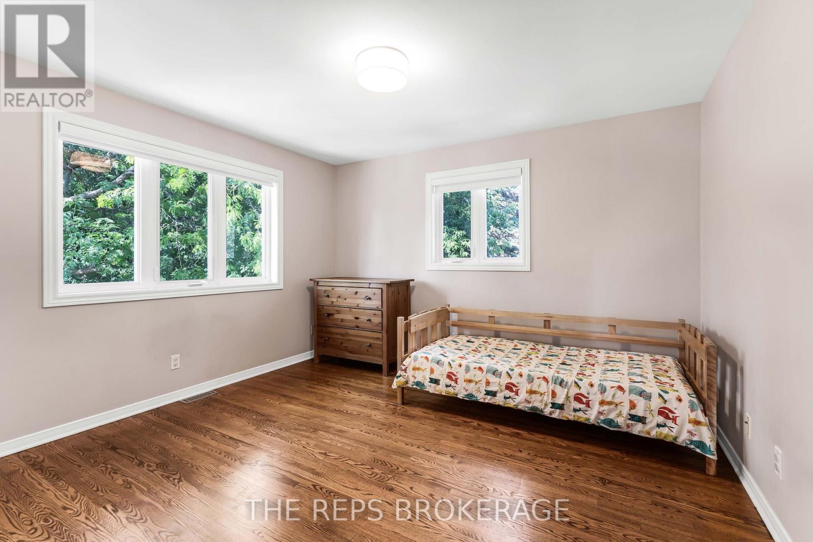 Photo 8 of 3062 Upper Otterson Place, Ottawa ON