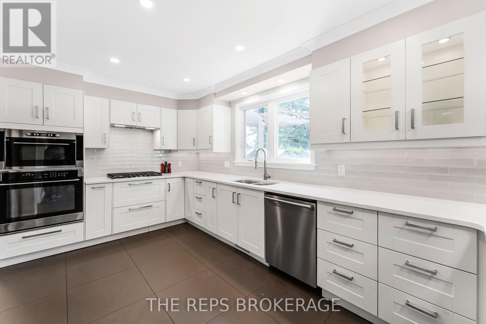 Photo 2 of 3062 Upper Otterson Place, Ottawa ON
