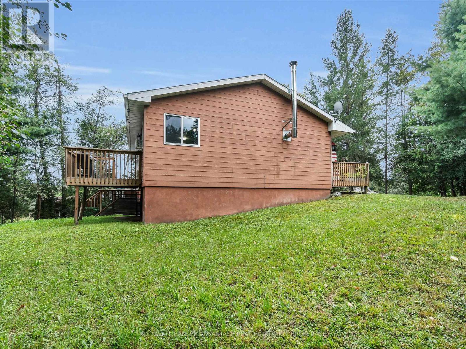 Photo 26 of 4276 Highway 520, Magnetawan ON