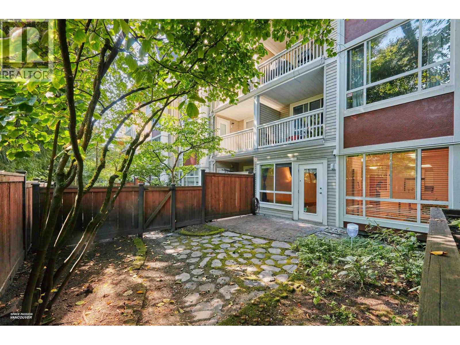 Photo 12 of 111 6833 Village Green, Burnaby BC