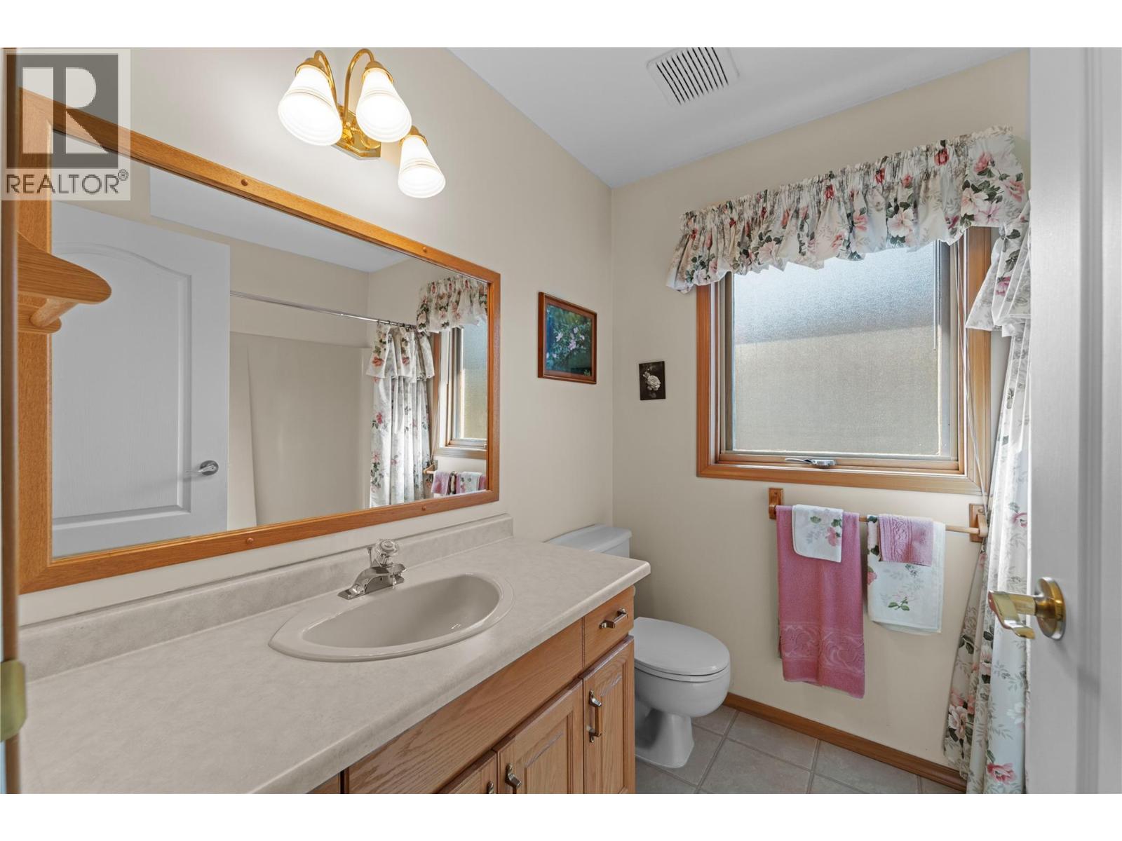 Photo 25 of 2022 Tremerton Drive, Kamloops BC