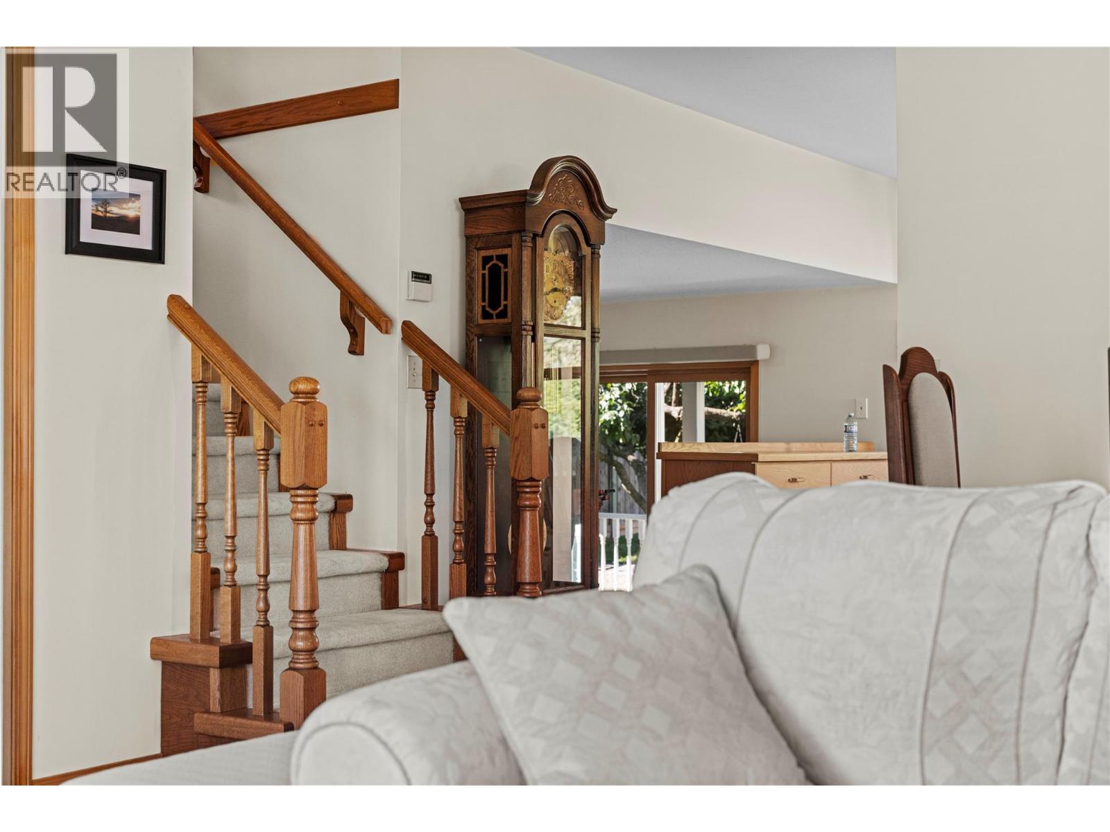 Photo 8 of 2022 Tremerton Drive, Kamloops BC