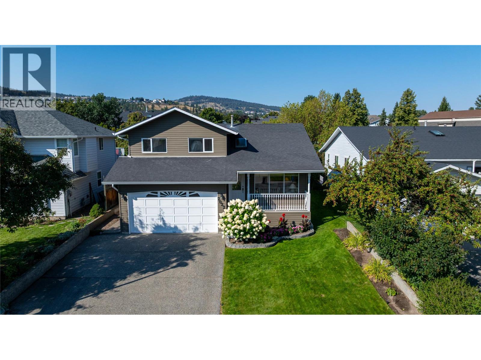 Photo 2 of 2022 Tremerton Drive, Kamloops BC
