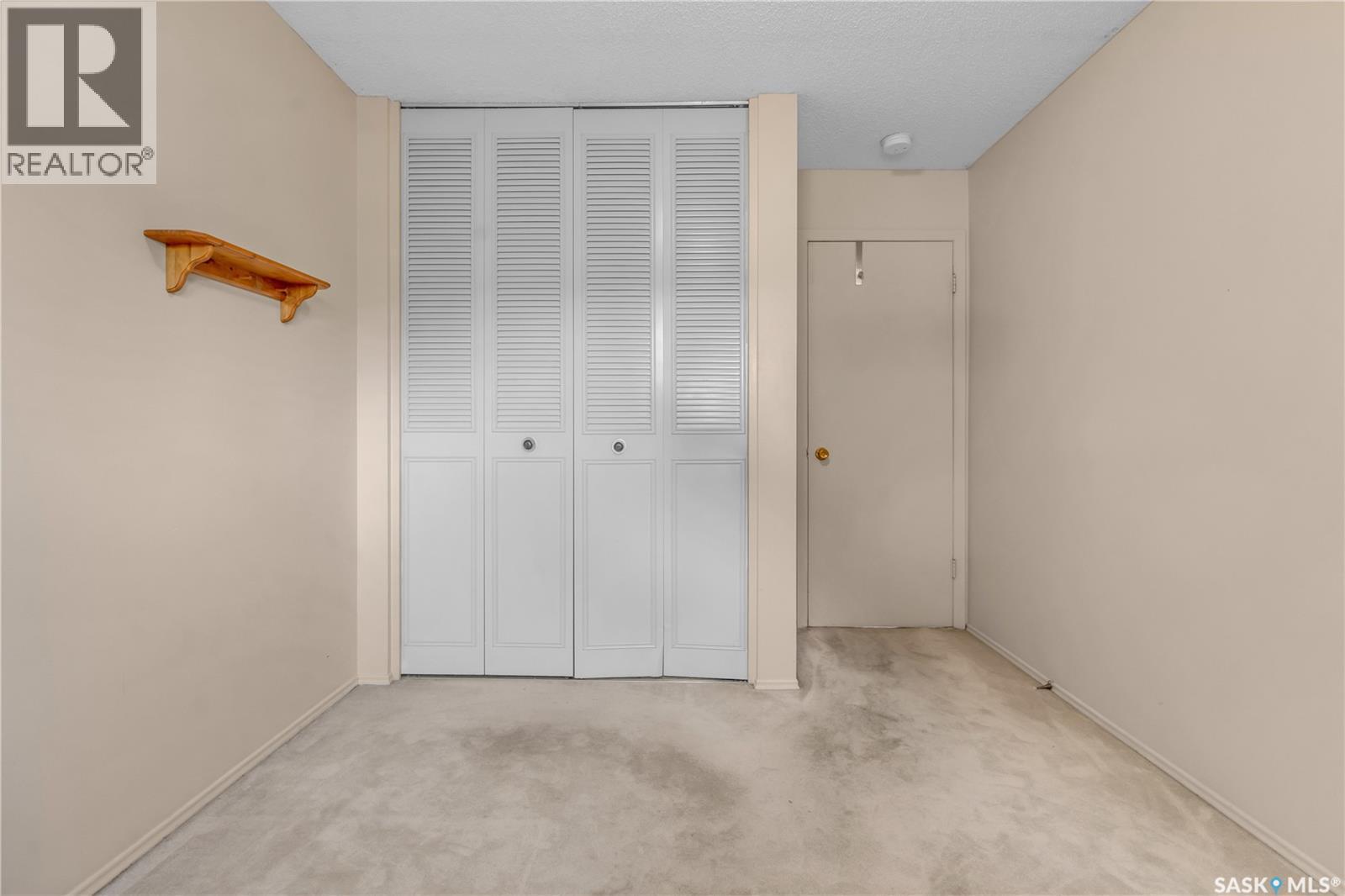 Photo 36 of 127 Scrivener Crescent, Regina SK