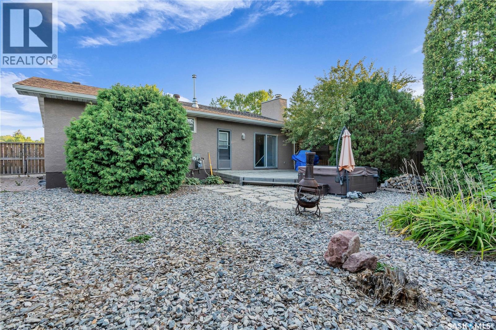 Photo 22 of 127 Scrivener Crescent, Regina SK