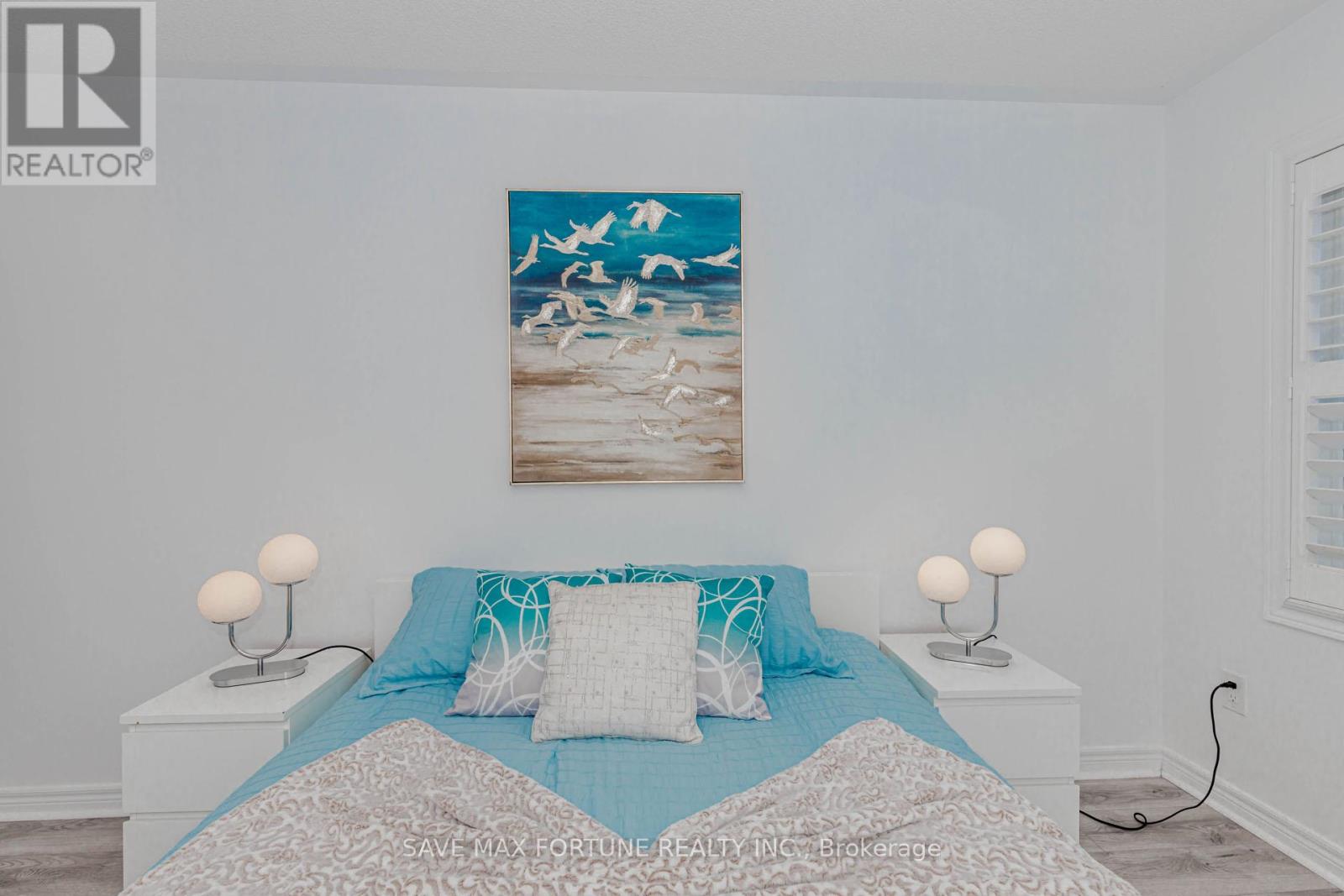 Photo 35 of 16 Berryfield Way Ne, Brampton ON