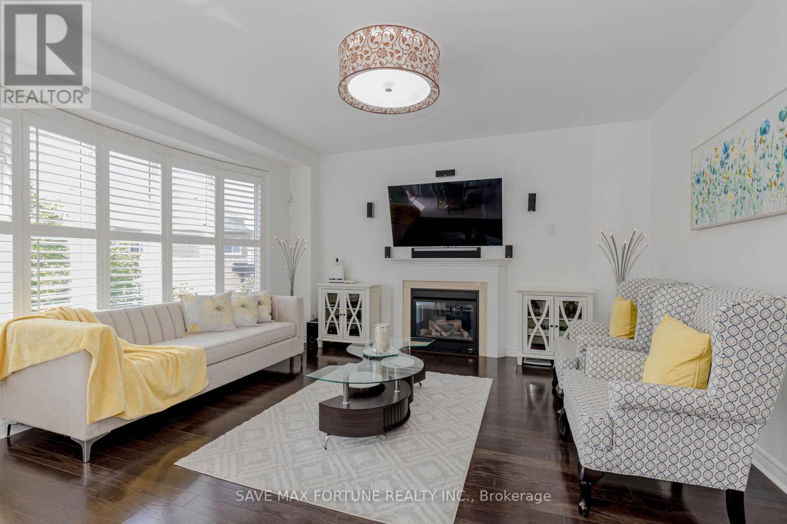 Photo 21 of 16 Berryfield Way Ne, Brampton ON