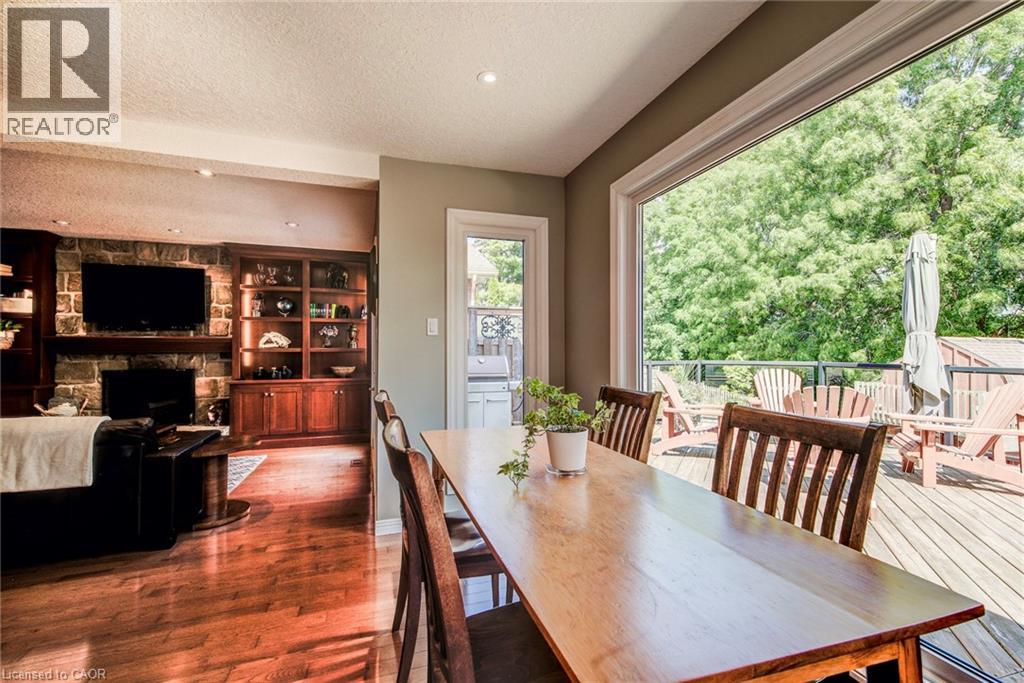 Photo 33 of 33 Tinatawa Court, Kitchener ON