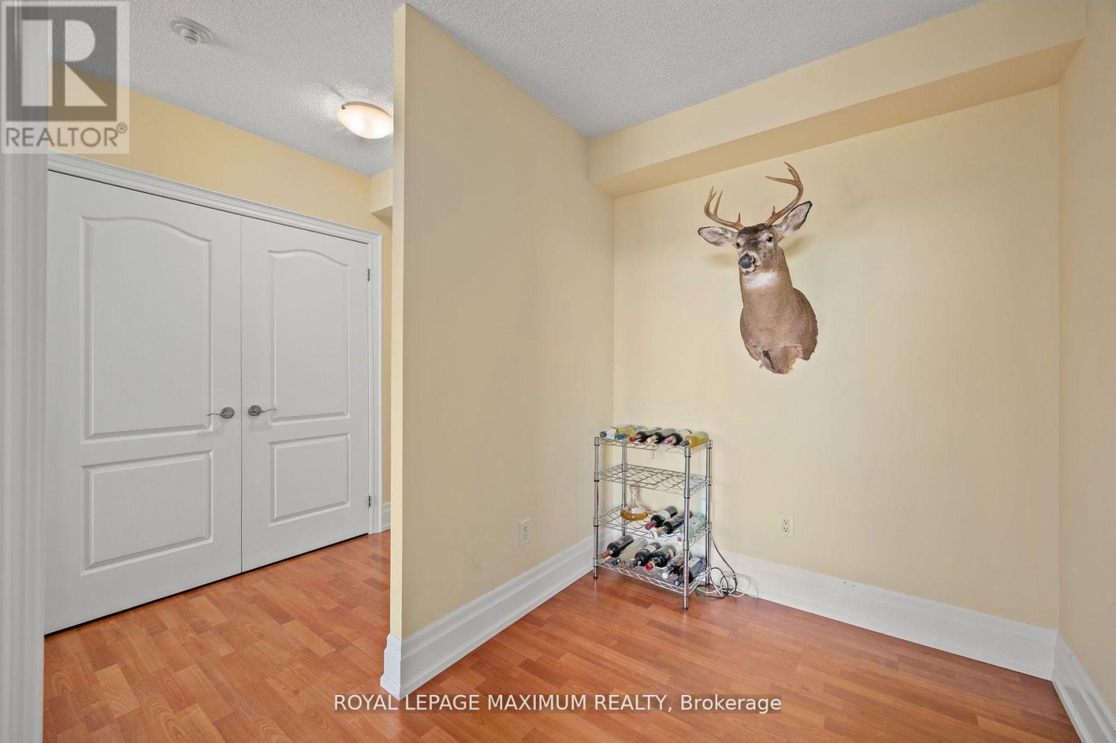 Photo 23 of 807 2088 Lawrence Avenue W, Toronto ON