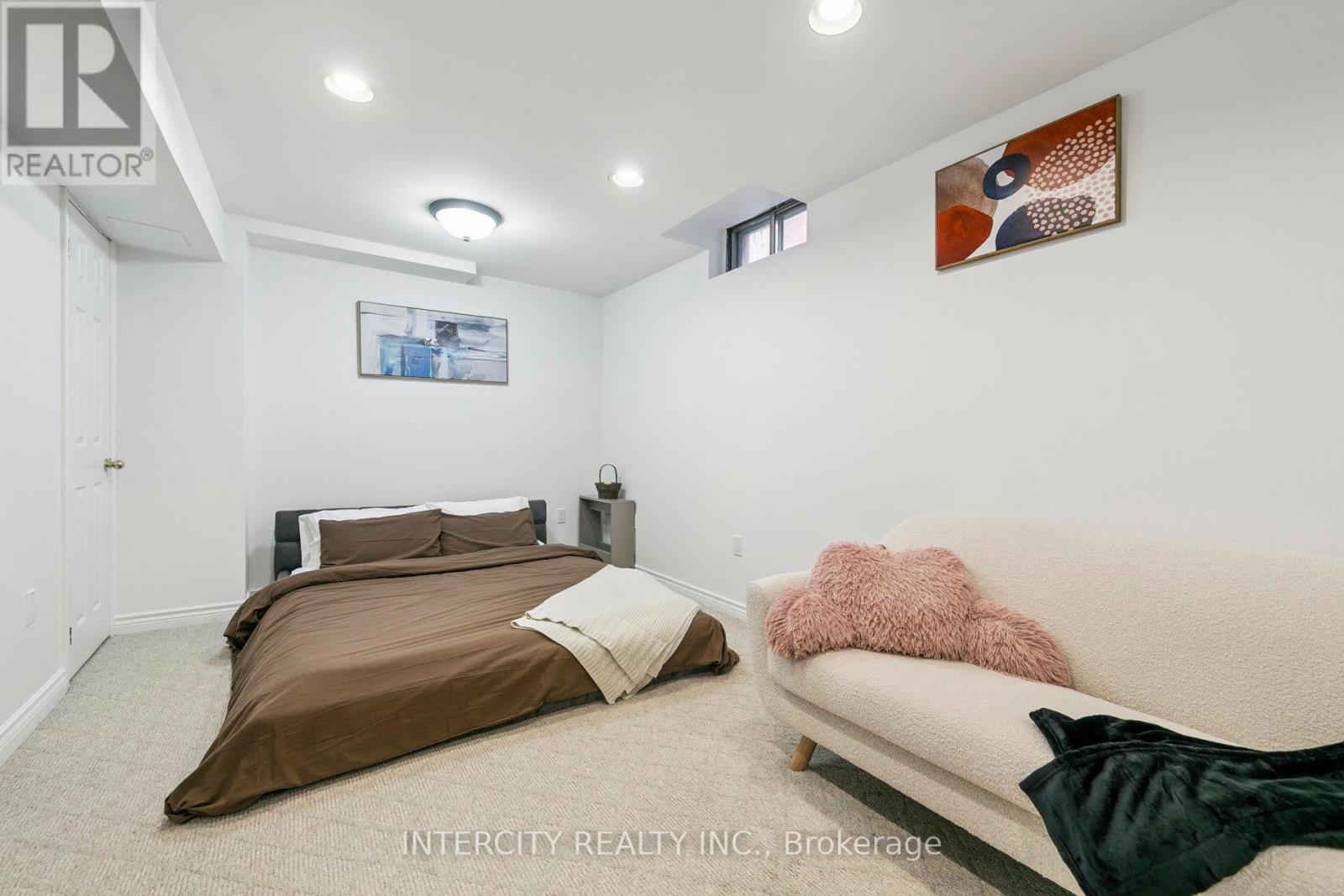 Photo 19 of 665 Fothergill Boulevard, Burlington ON