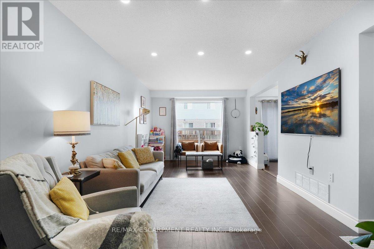 Photo 29 of 27 104 Frances Avenue, Hamilton ON