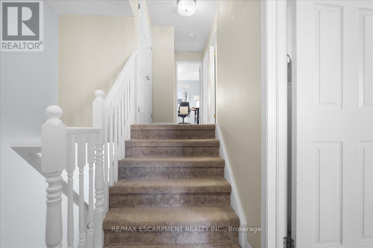 Photo 17 of 27 104 Frances Avenue, Hamilton ON