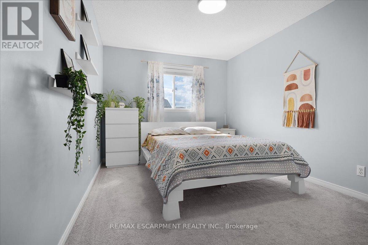 Photo 13 of 27 104 Frances Avenue, Hamilton ON