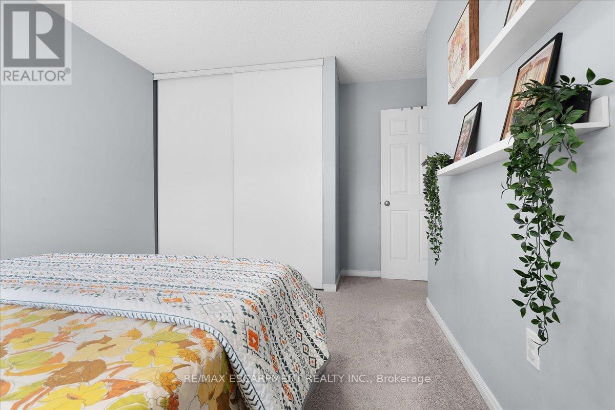 Photo 10 of 27 104 Frances Avenue, Hamilton ON