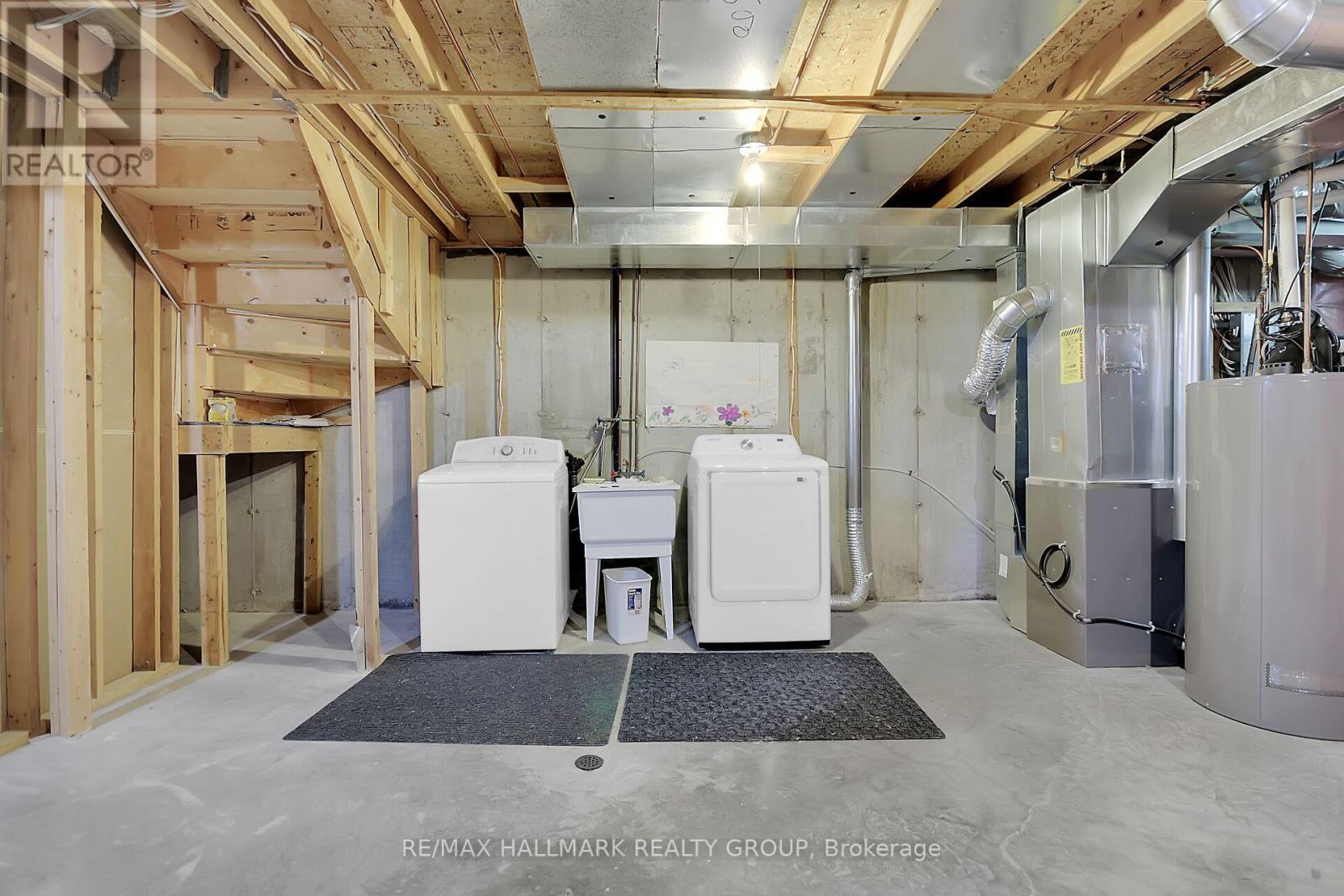 Photo 26 of 57 Windcrest Court, Ottawa ON