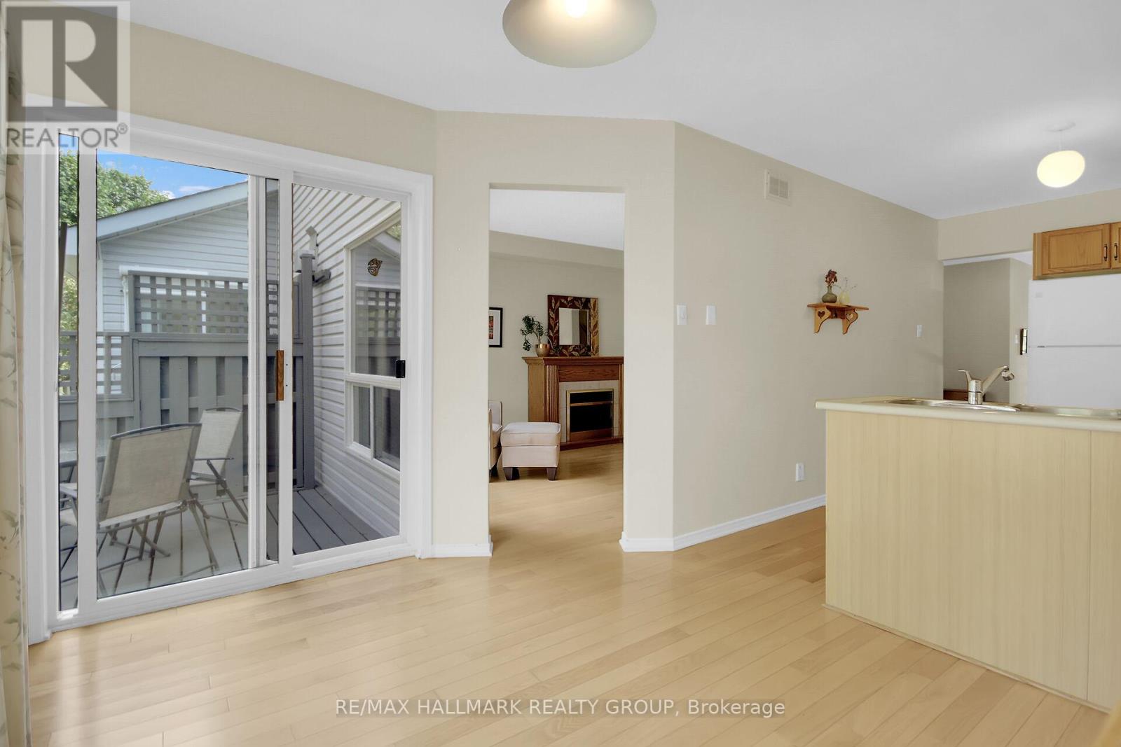 Photo 41 of 57 Windcrest Court, Ottawa ON