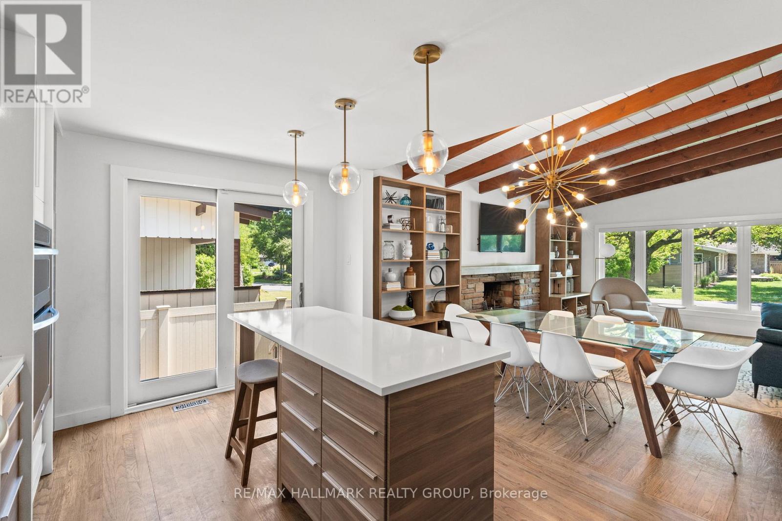 Photo 18 of 377 Summit Avenue, Ottawa ON
