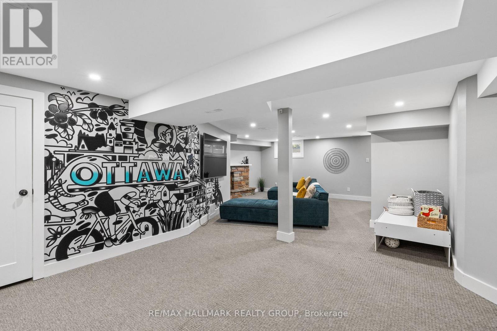 Photo 17 of 377 Summit Avenue, Ottawa ON